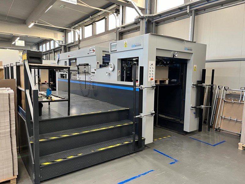 Die cutting equipment for paper packaging production